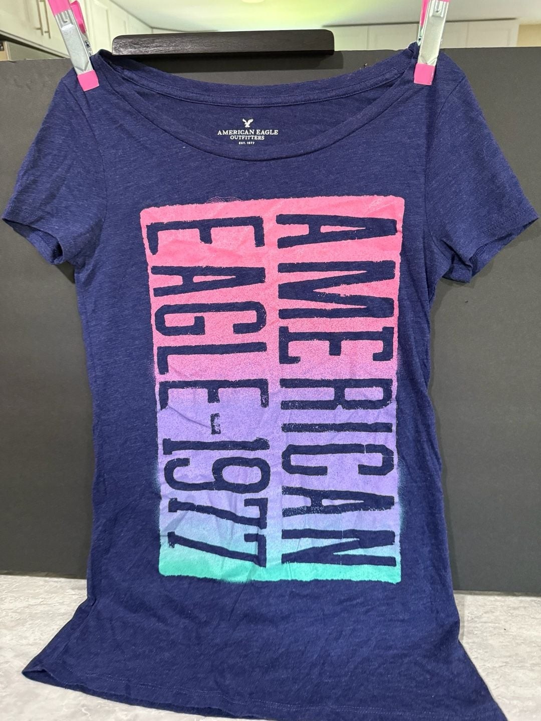 American Eagle Outfitters Gradient Box Graphic T-Shirt Navy Blue XS gallery