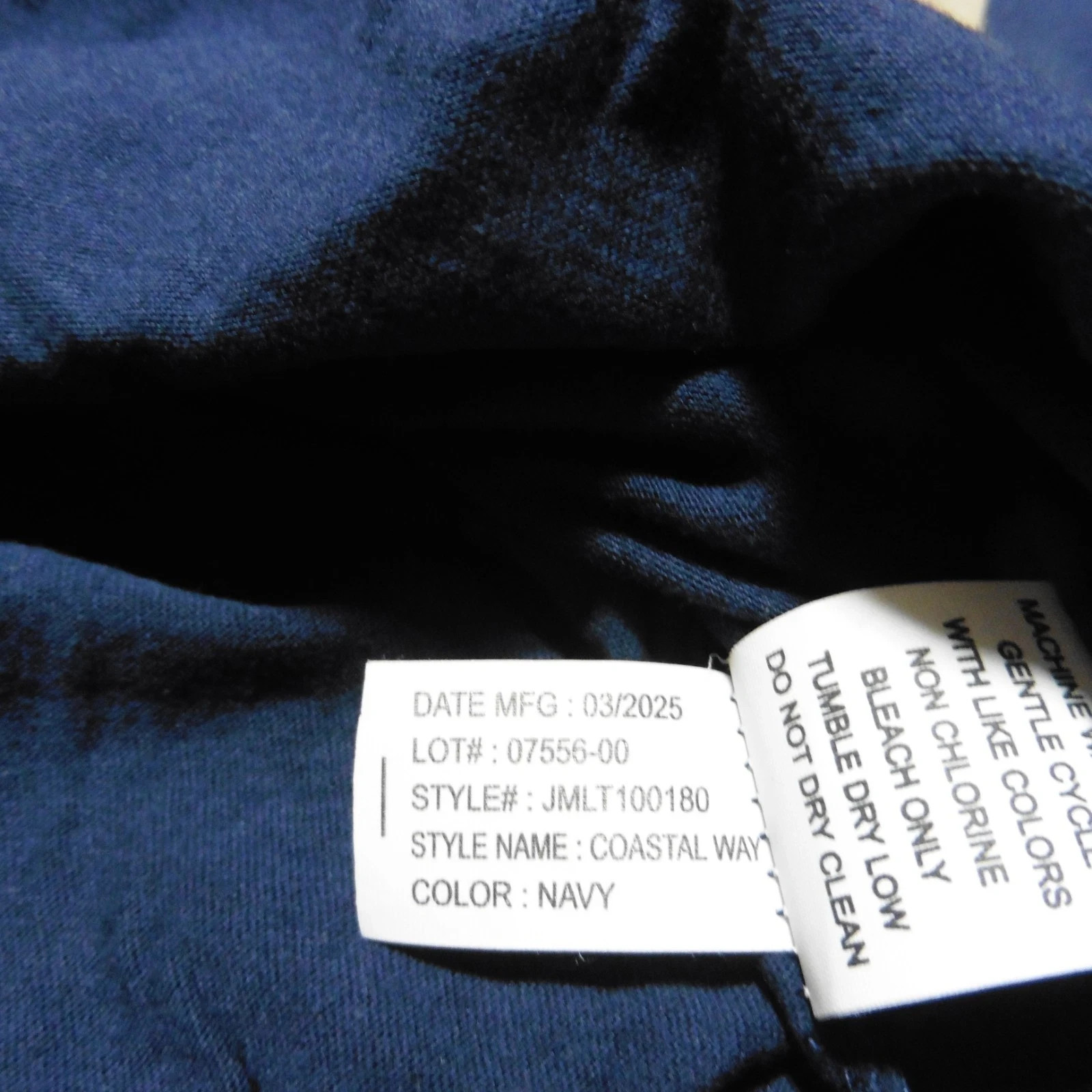 Johnnie-O Men's M Coastal Way Crewneck T-Shirt Navy Blue LS Graphic Print gallery