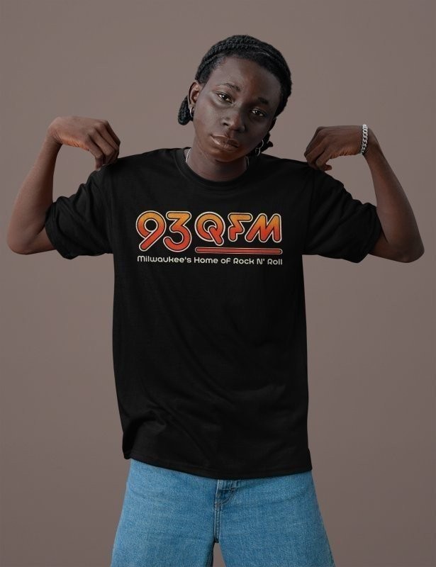 93 QFM Milwaukee Radio Station Nostalgic T-shirt gallery