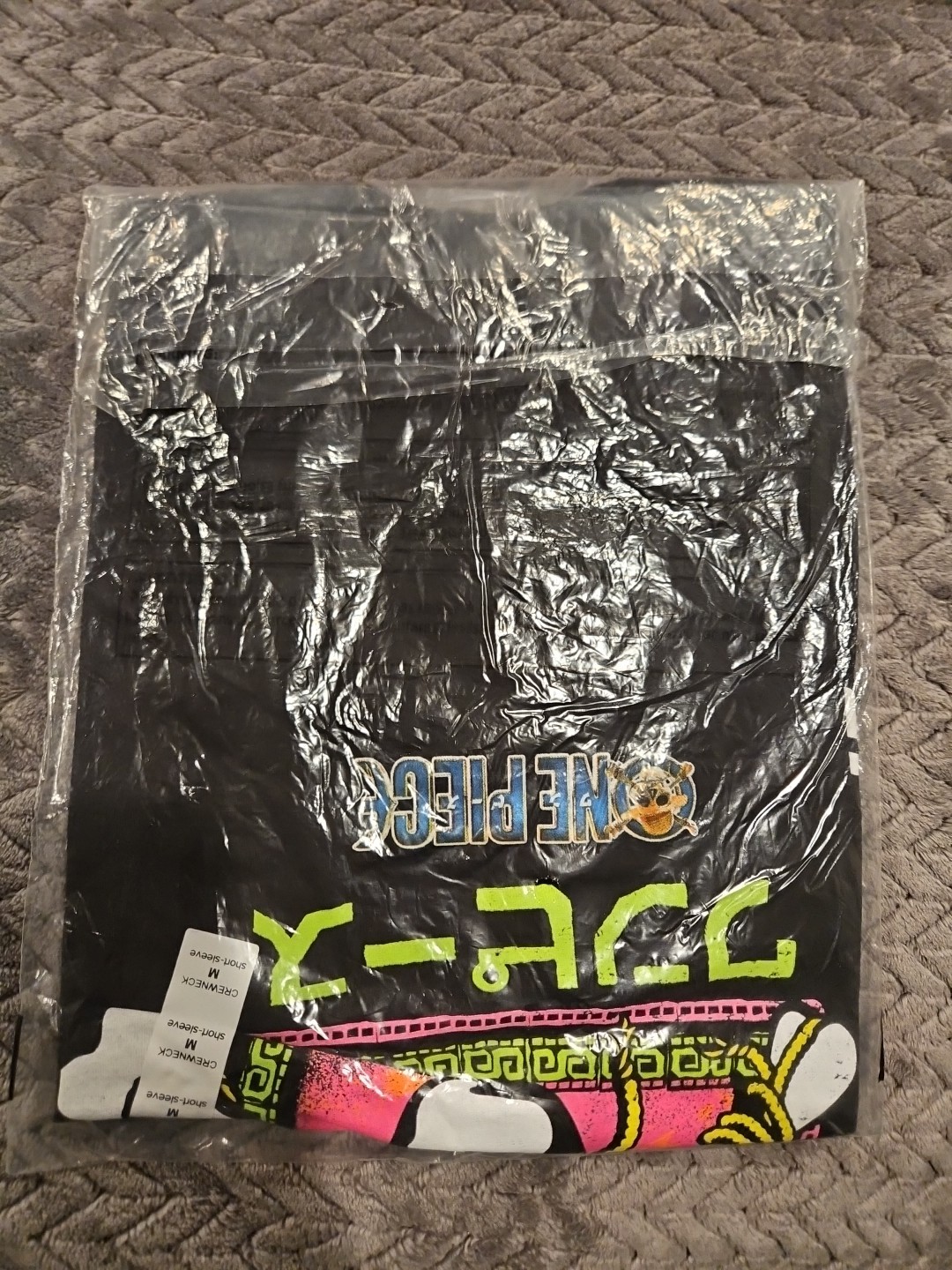 One Piece Netflix Short Sleeve Shirt NEW SEALED Adult Size Large Black Mens gallery