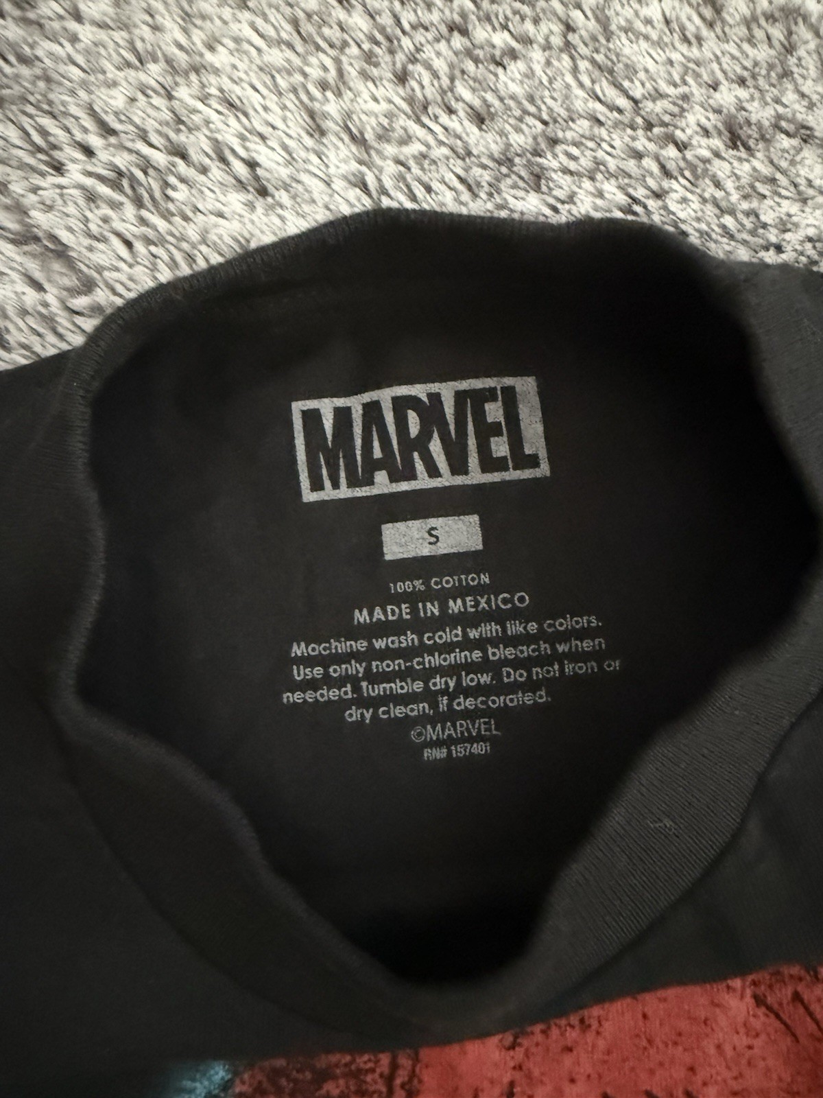 Men’s Marvel T-Shirt, Dead Pool, Size Small, New gallery