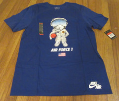 Nike Air Force 1 Pilot Mascot Tee T-Shirt Size Large Blue Astronaut AH6969 455