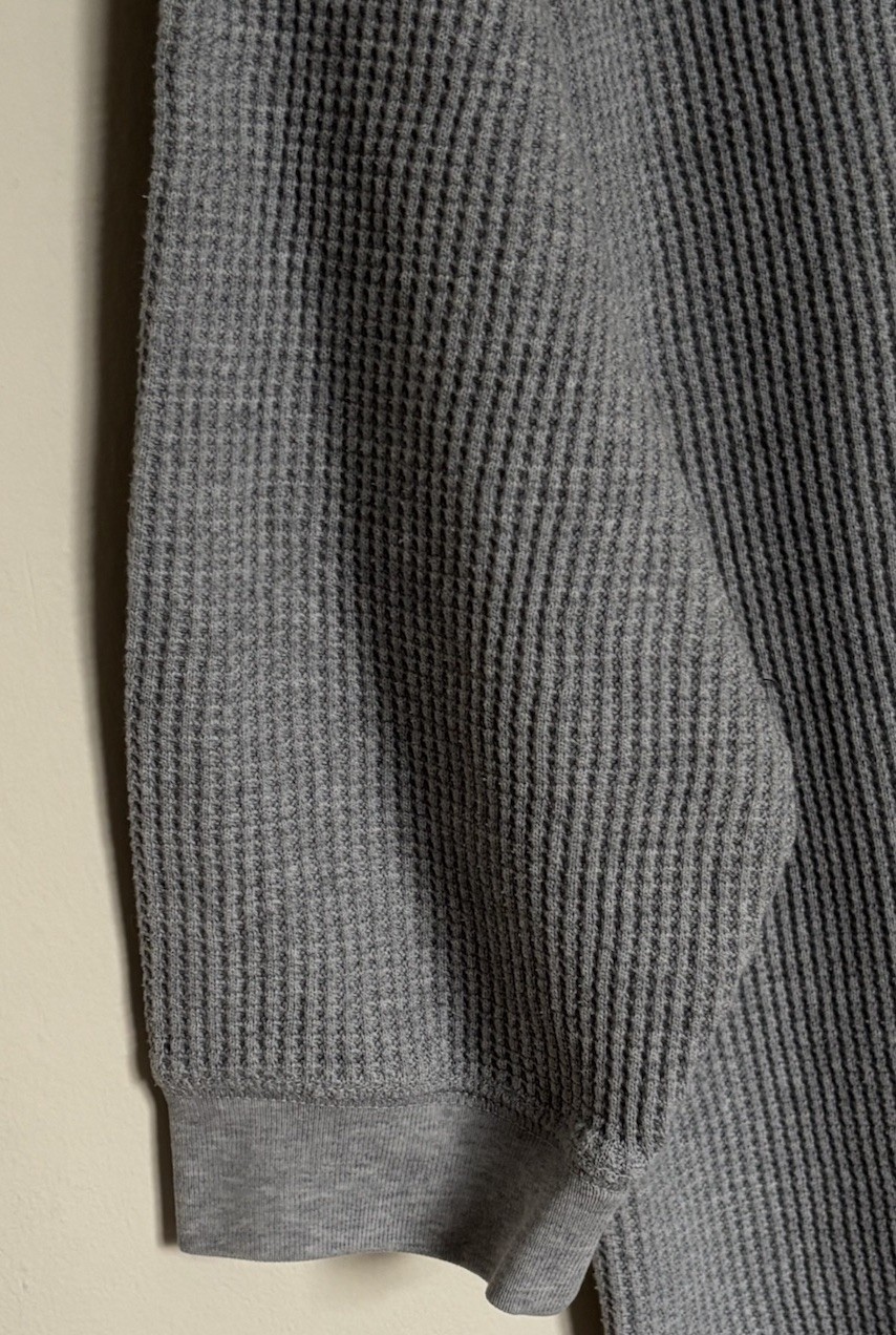 UNIQLO Mens Medium Waffle Knit Thermal Top Grey 3/4 Length Short Sleeves gallery