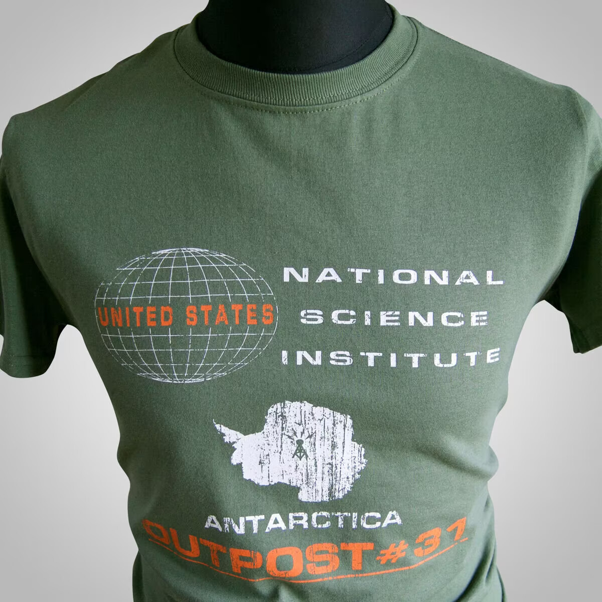 Outpost 31 T Shirt Retro Movie Horror The Thing Antartica Alien Indigo Green