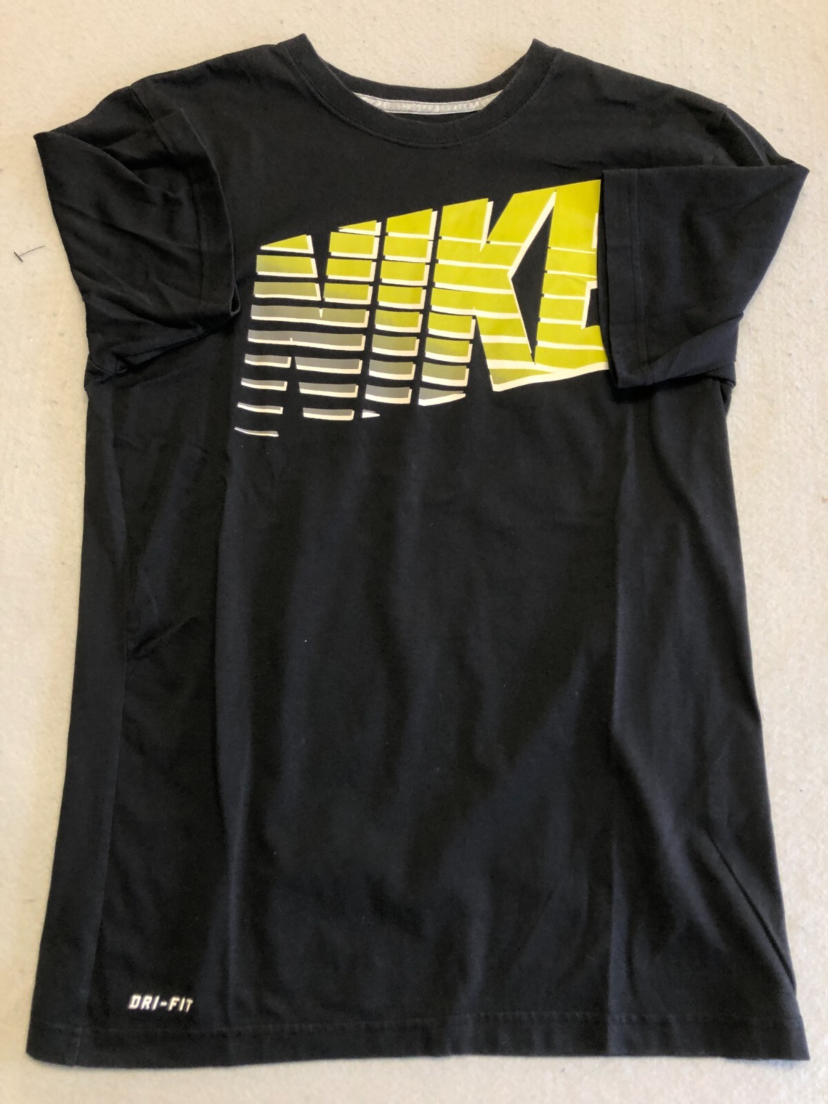 Nike T Shirt Adult Small Black Big Chest Logo Activewear/Casual Dri-Fit Tee