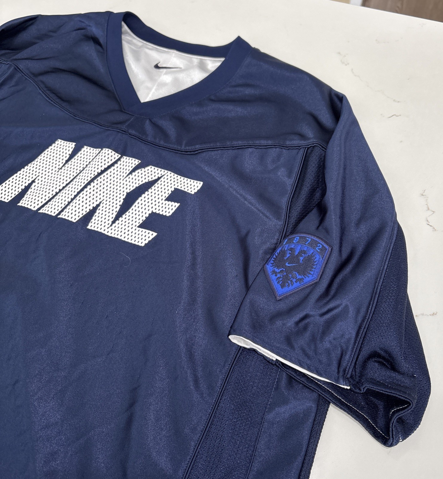 Nike Reversible Jersey T Shirt Black White Vintage XL Rare gallery