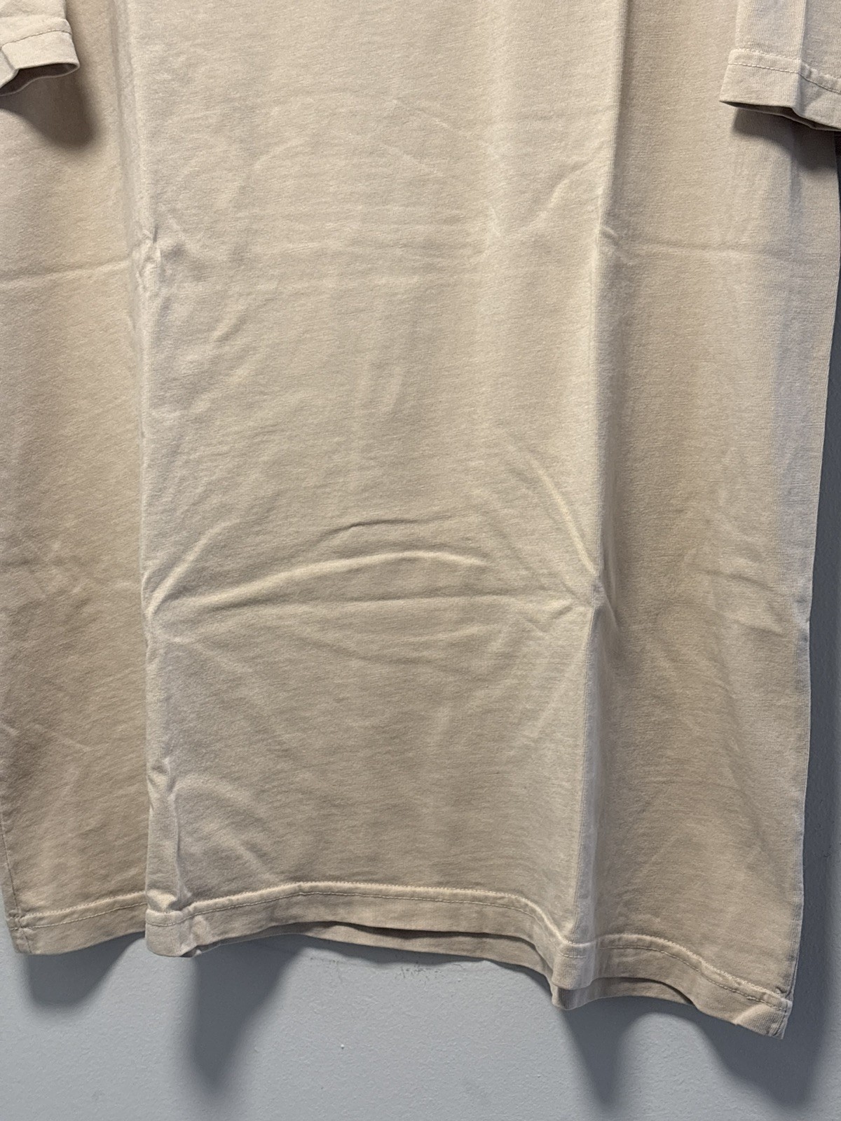 Richardson Hardware Chinatown Tan T-Shirt Large Used Flaw gallery