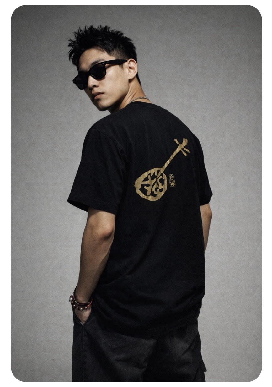 Ryukyu Shamisen Pattern Black Tee Shirt Mens Japanese Size Medium No Size Tag