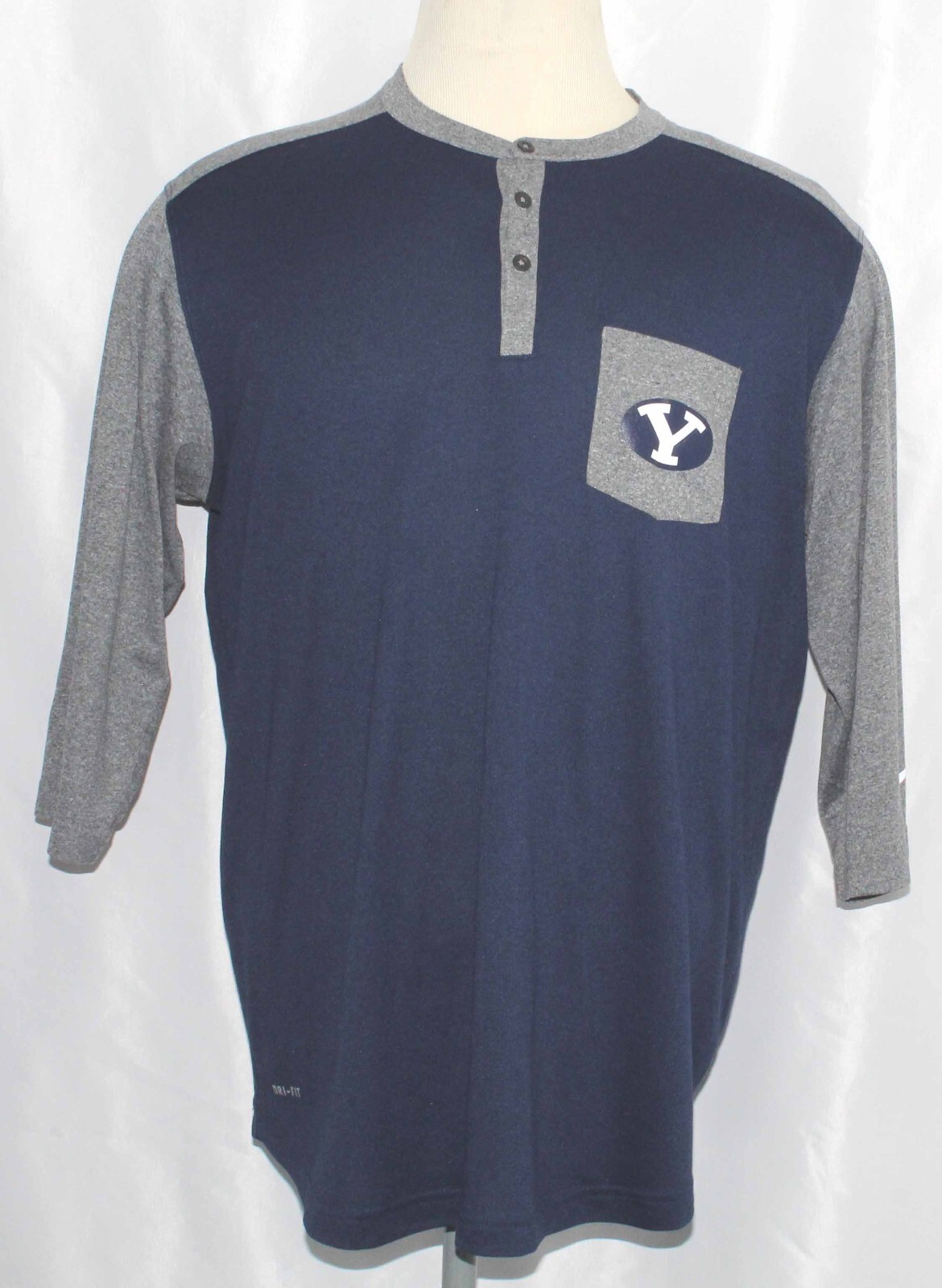 Nike Dri Fit Brigham Young Cougars 3 Button Henley 3/4 Sleeve Shirt Mens Size XL gallery