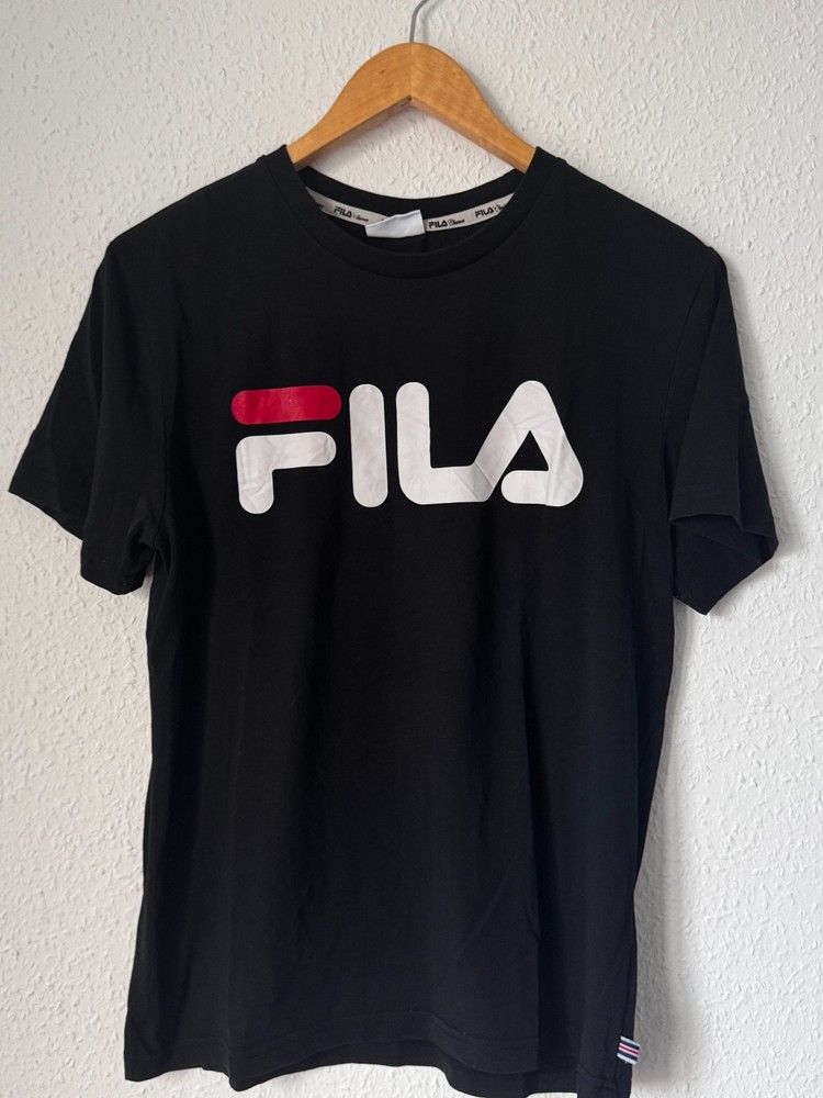 FILA Classics Graphic T-Shirt – Black (Size XS)