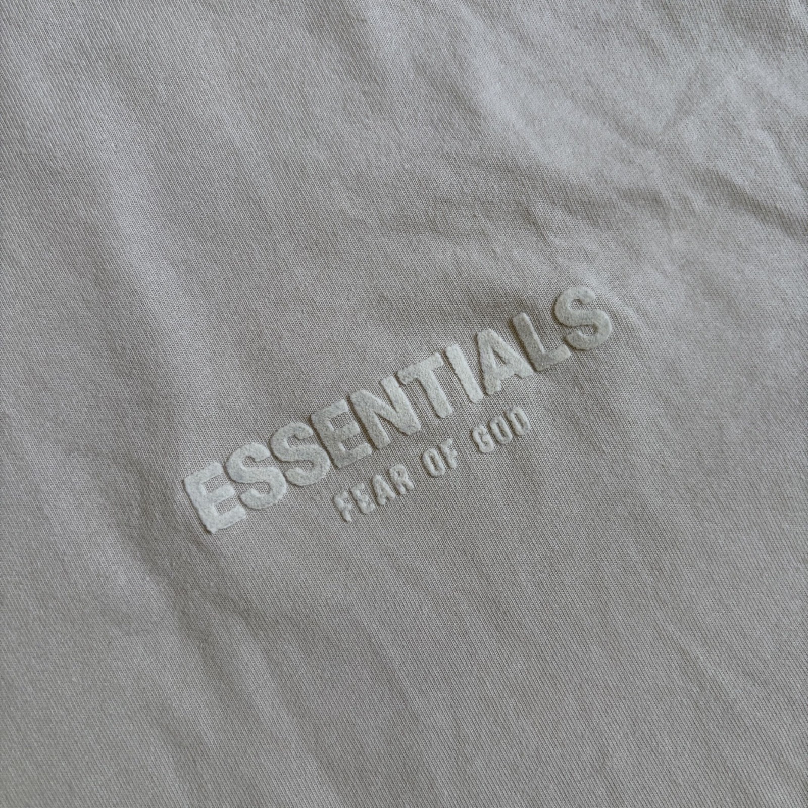 Essentials Fear Of God Beige Logo Men's Tee size XXL in GUC gallery