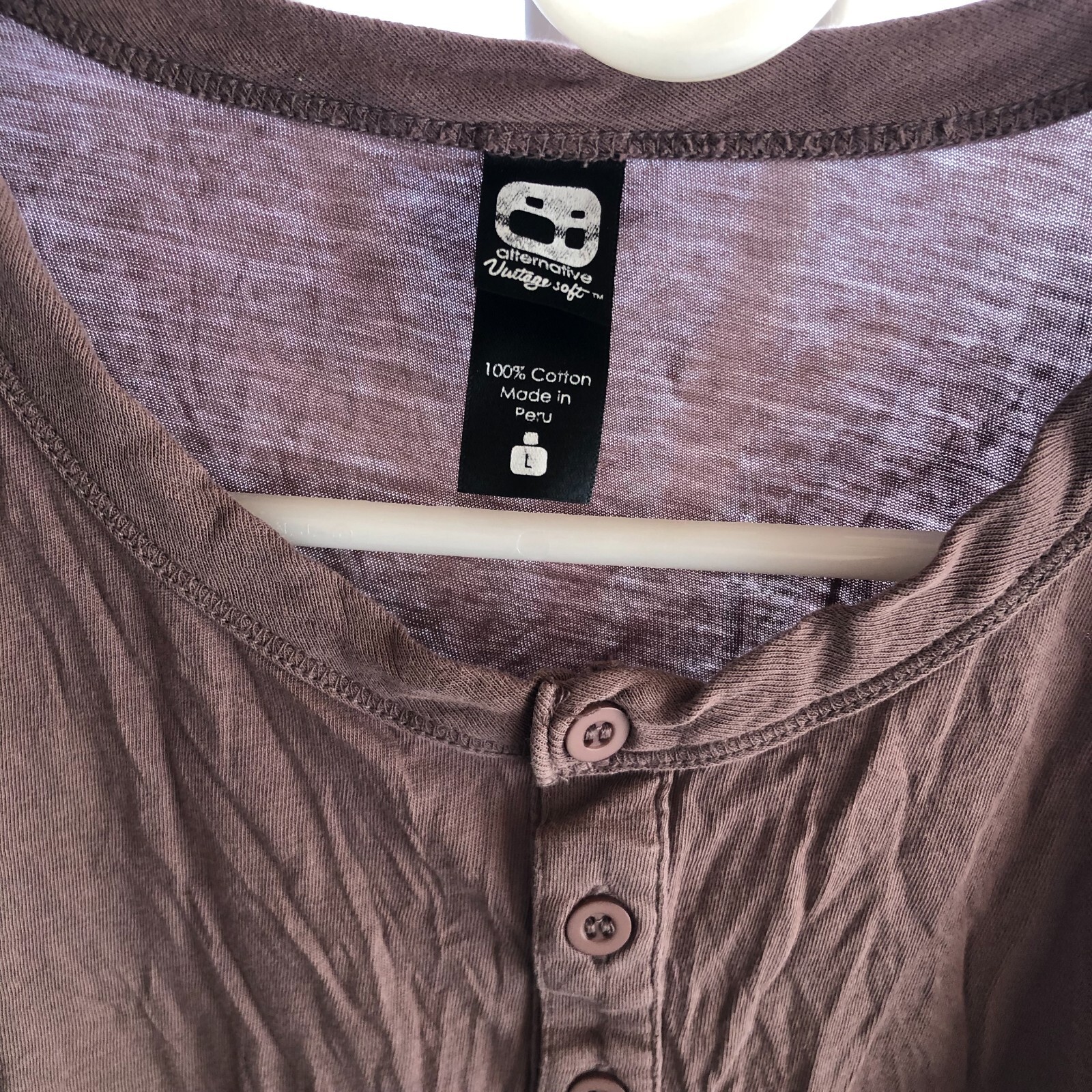 ALTERNATIVE APPAREL VINTAGE SOFT 100% COTTON HENLEY T-SHIRT LAVENDER SIZE L NWOT gallery