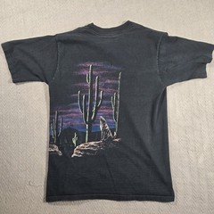 Vtg Howling Wolf T-Shirt Wrap Around Graphic Hazelwood Single Stitch USA 90s Med