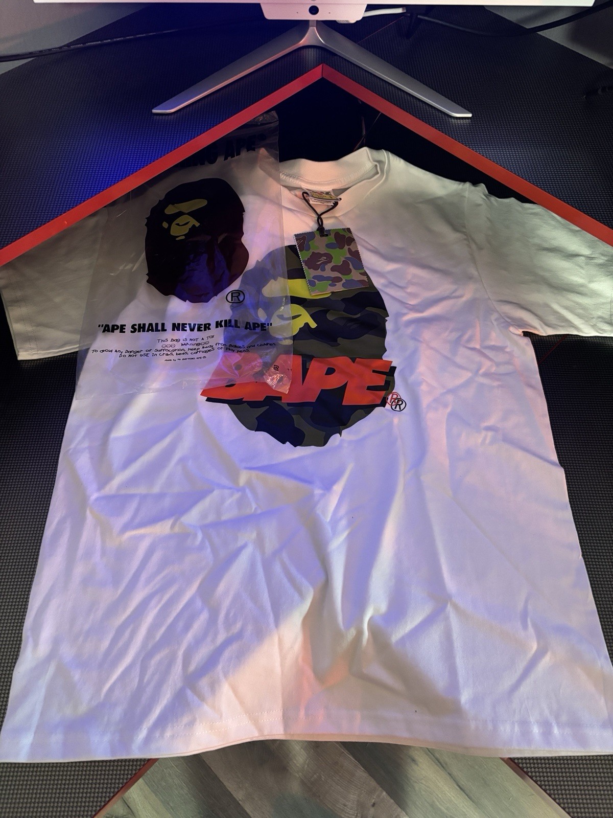 A Bathing Ape BAPE White Cotton Logo Graphic Print T-Shirt Mens Size L gallery