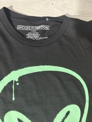 BROOKLYN VERTICAL Black T Shirt Men’s Size L