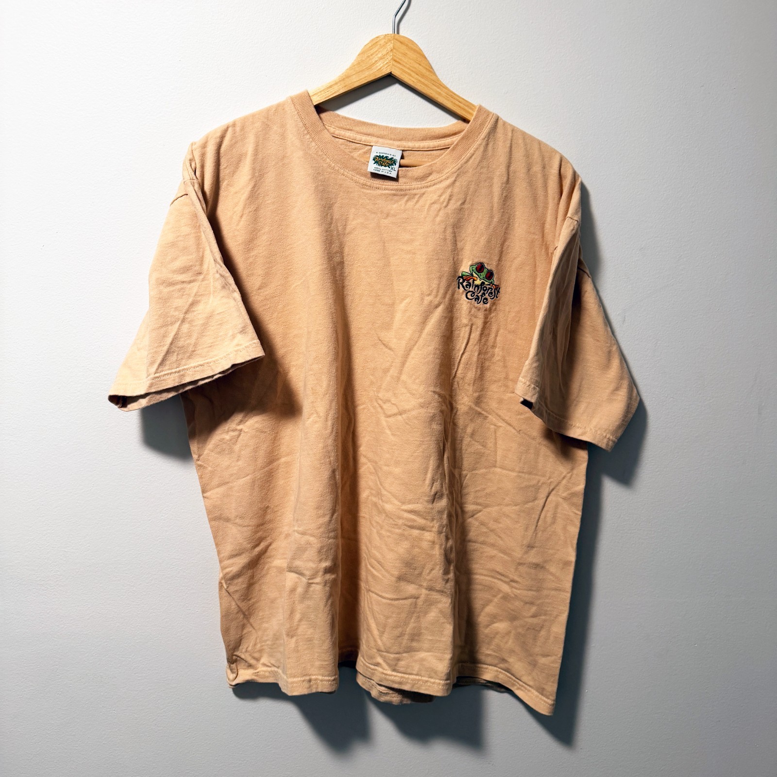Rainforest Cafe Shirt Embroidered Frog Mens XL Beige Vintage 90s Made In USA