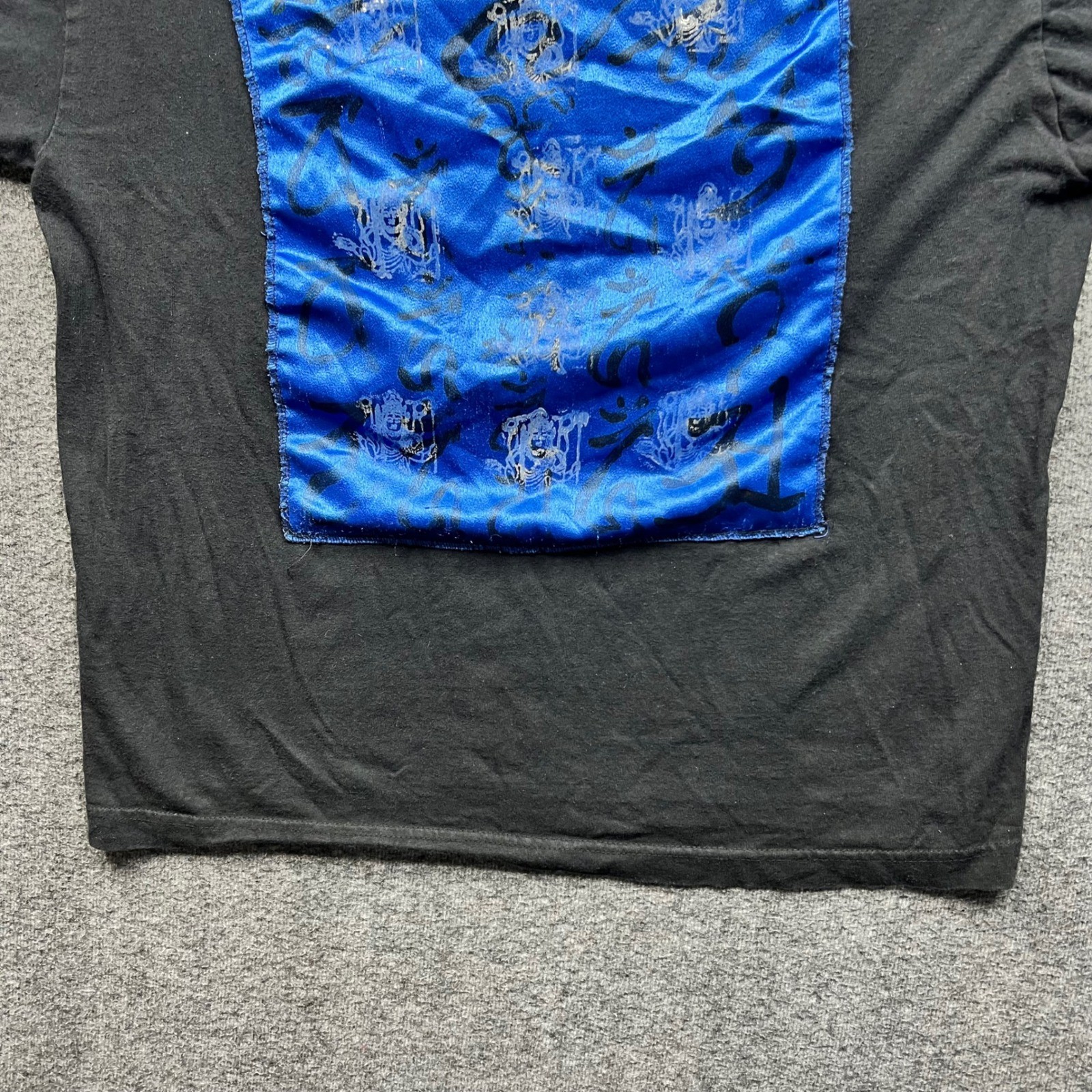 Intex T-Shirt Mens L Black Blue Satin Patch Graphic Heavy Weight Cotton Tee gallery