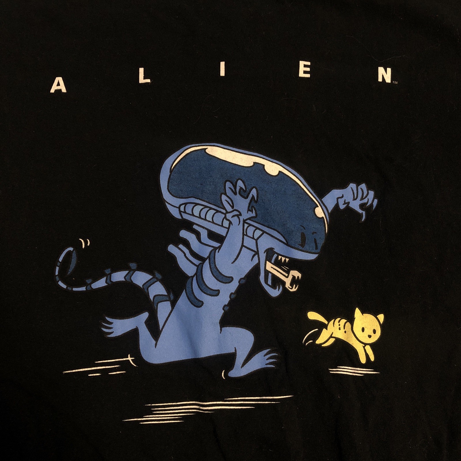 Ripple Junction Alien Xenomorph & Jones Cartoon Graphic T-Shirt (Men’s XL/Black) gallery