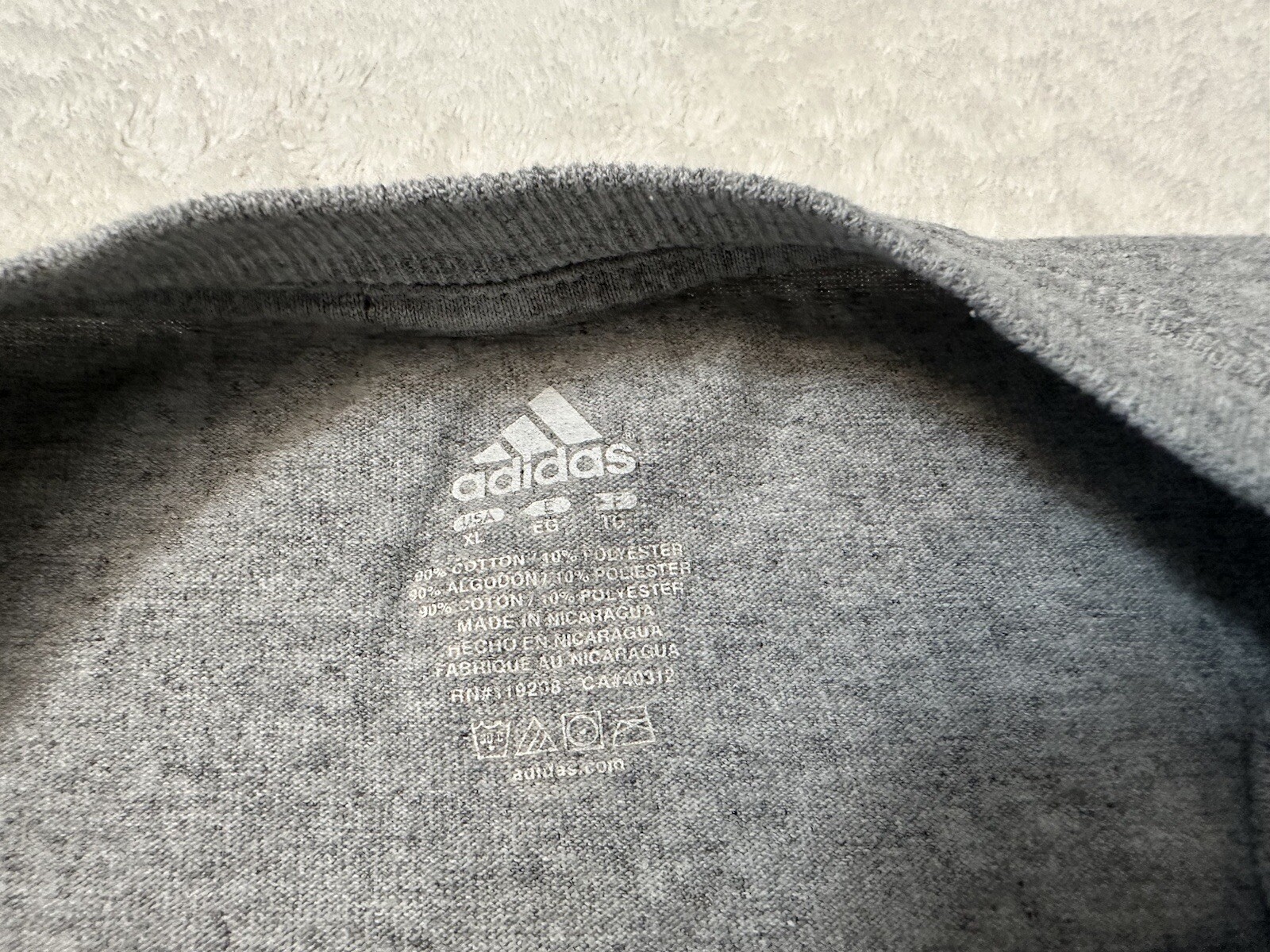 Vintage 2000s Y2K 2009 LA Lakers NBA Champions Adidas Locker Room T-Shirt, XL gallery