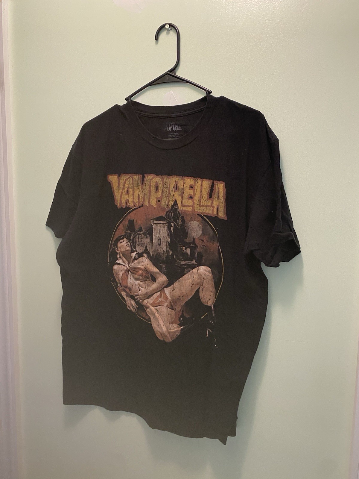 Vampirella Fright Rags Shirt XL Warren Harris Comic Dynamite Entertainment OOP gallery