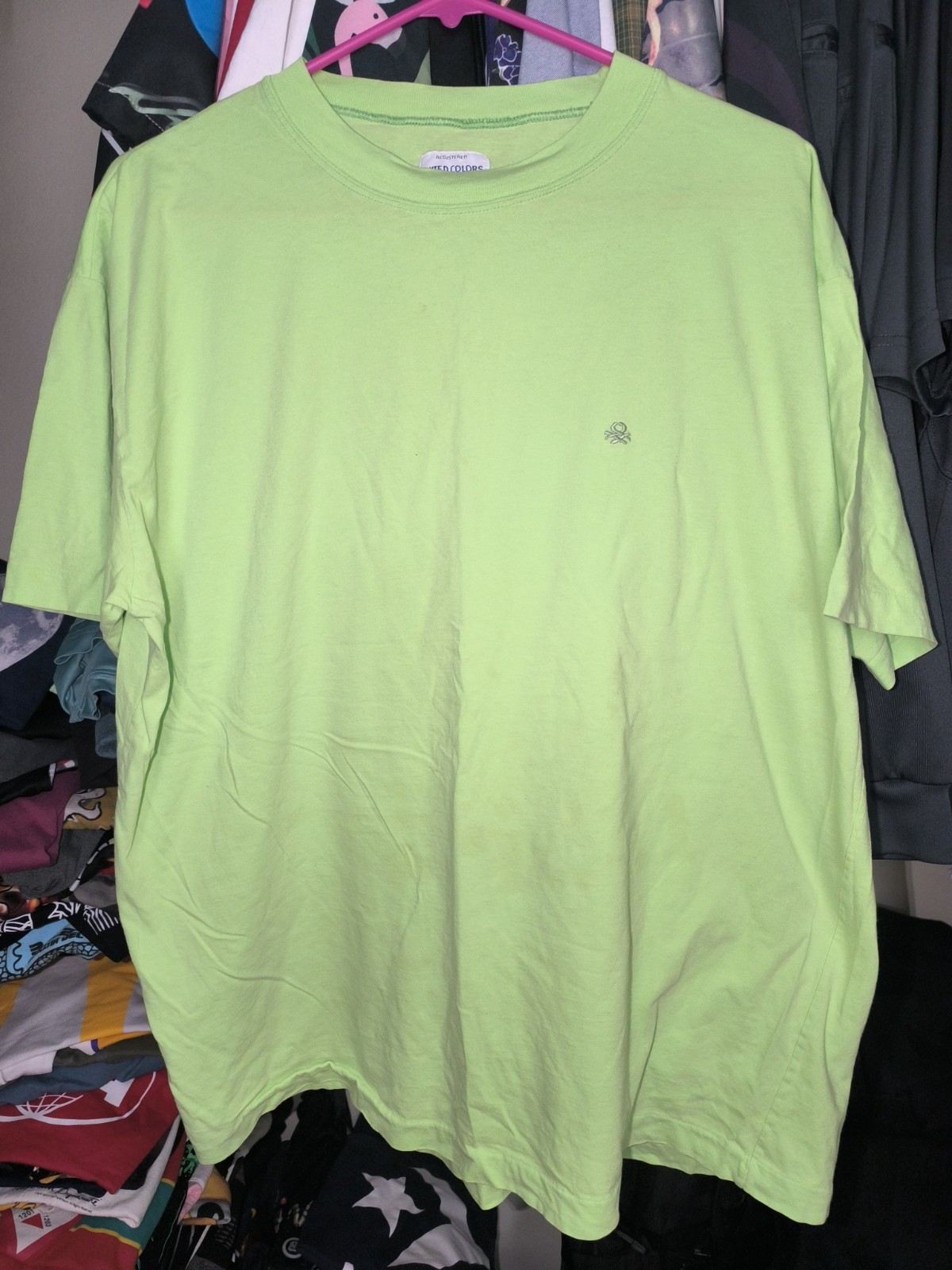 Vintage y2k united colors of Benetton Italy apple green crew neck shirt xl gallery