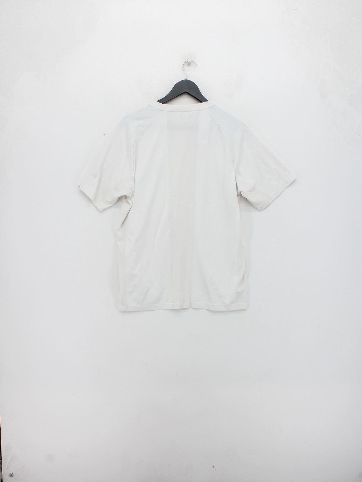 Uniqlo Men's T-Shirt M White Polyester with Polyamide Basic gallery