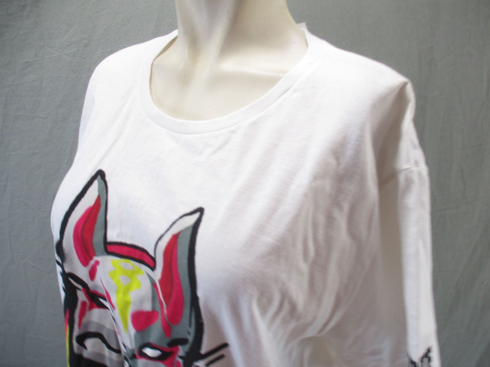 NWT EPIC GAMES Size L Mens White 100% Cotton Crew Neck Short Sleeve T-Shirt 369 gallery