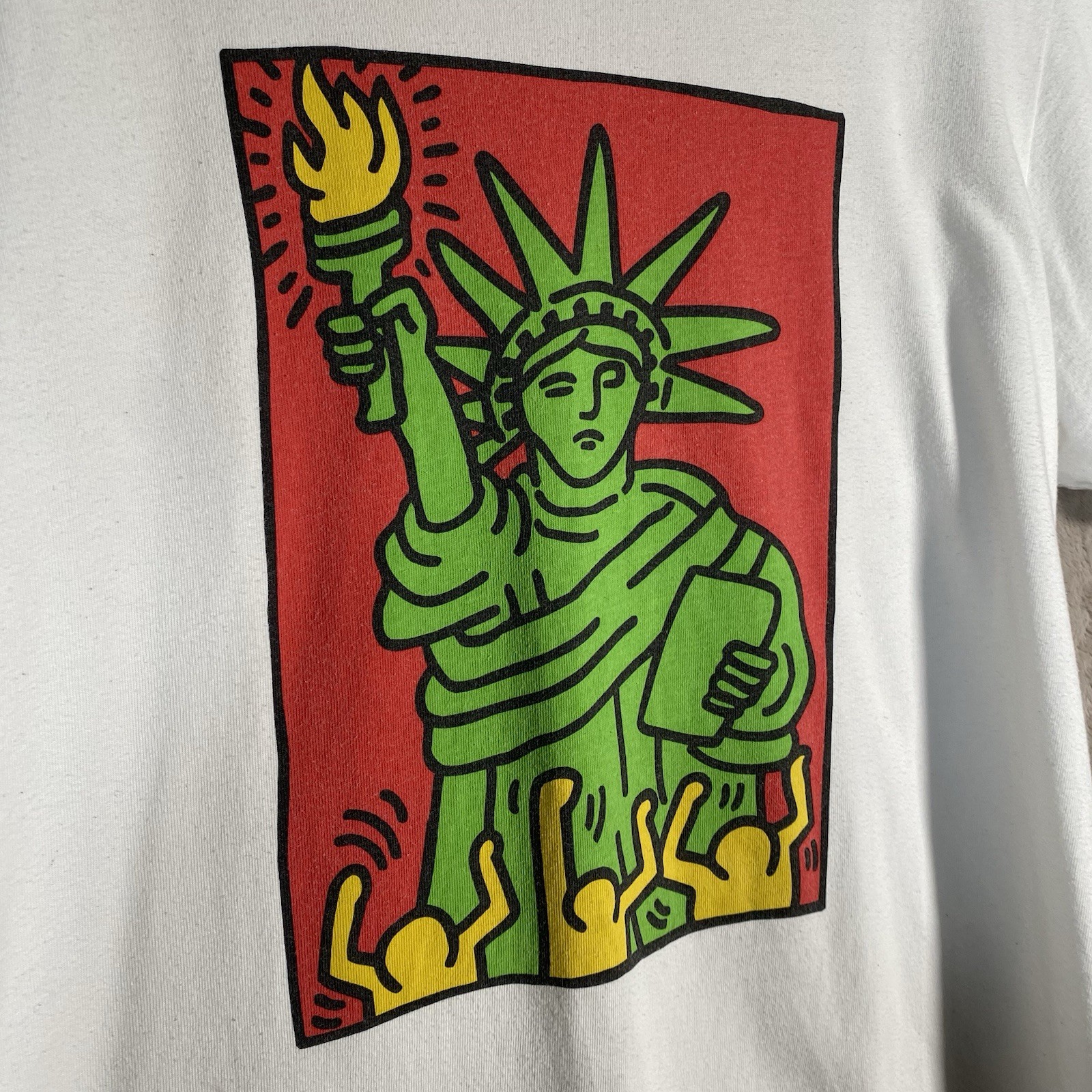 Keith Haring Statue of Liberty T-Shirt Sz M Uniqlo SPRZ NY MoMa Pop Art Graphic gallery