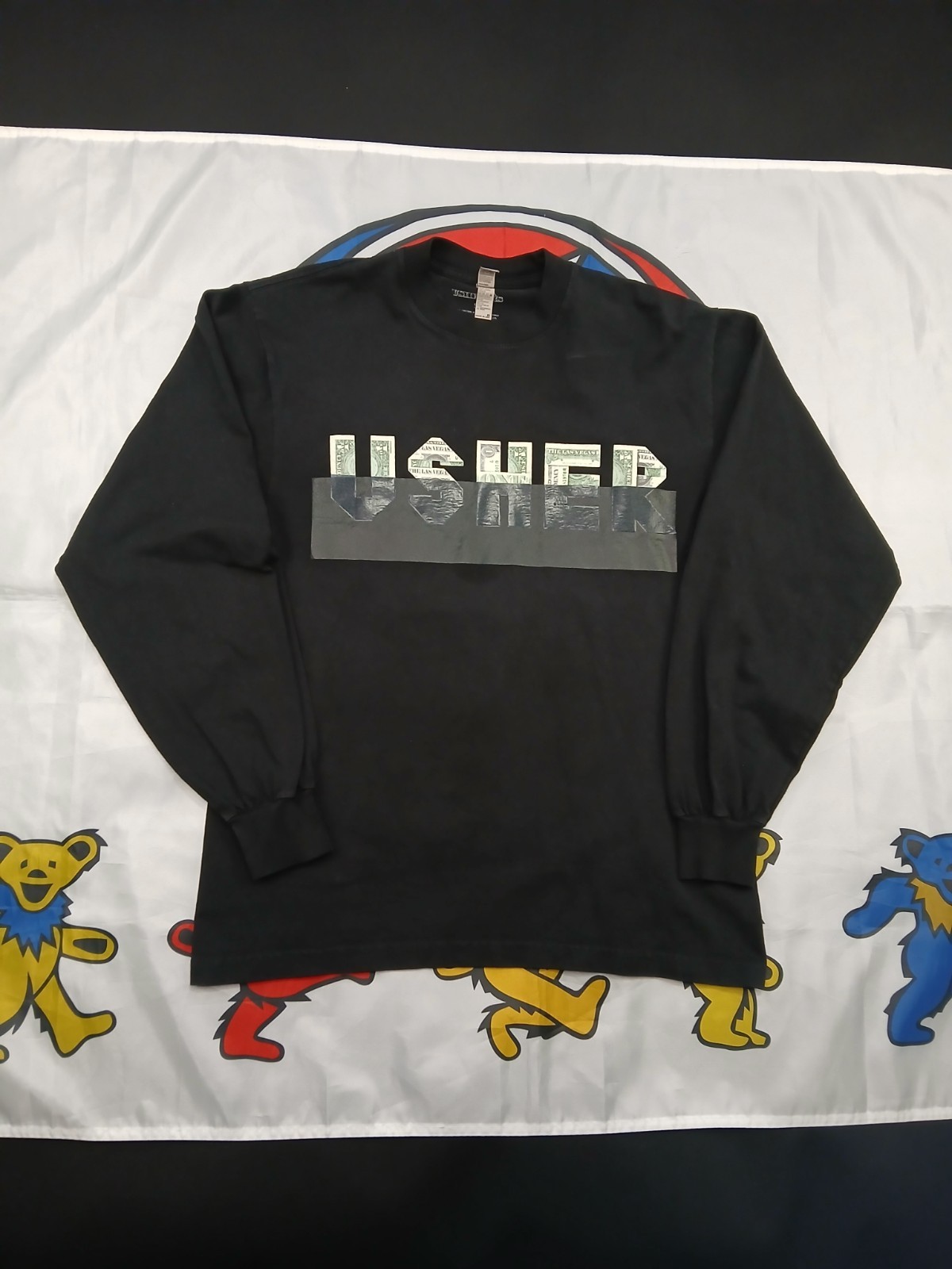 Usher Ushbucks Long Sleeve T-Shirt Back Money Graphic Men's S gallery