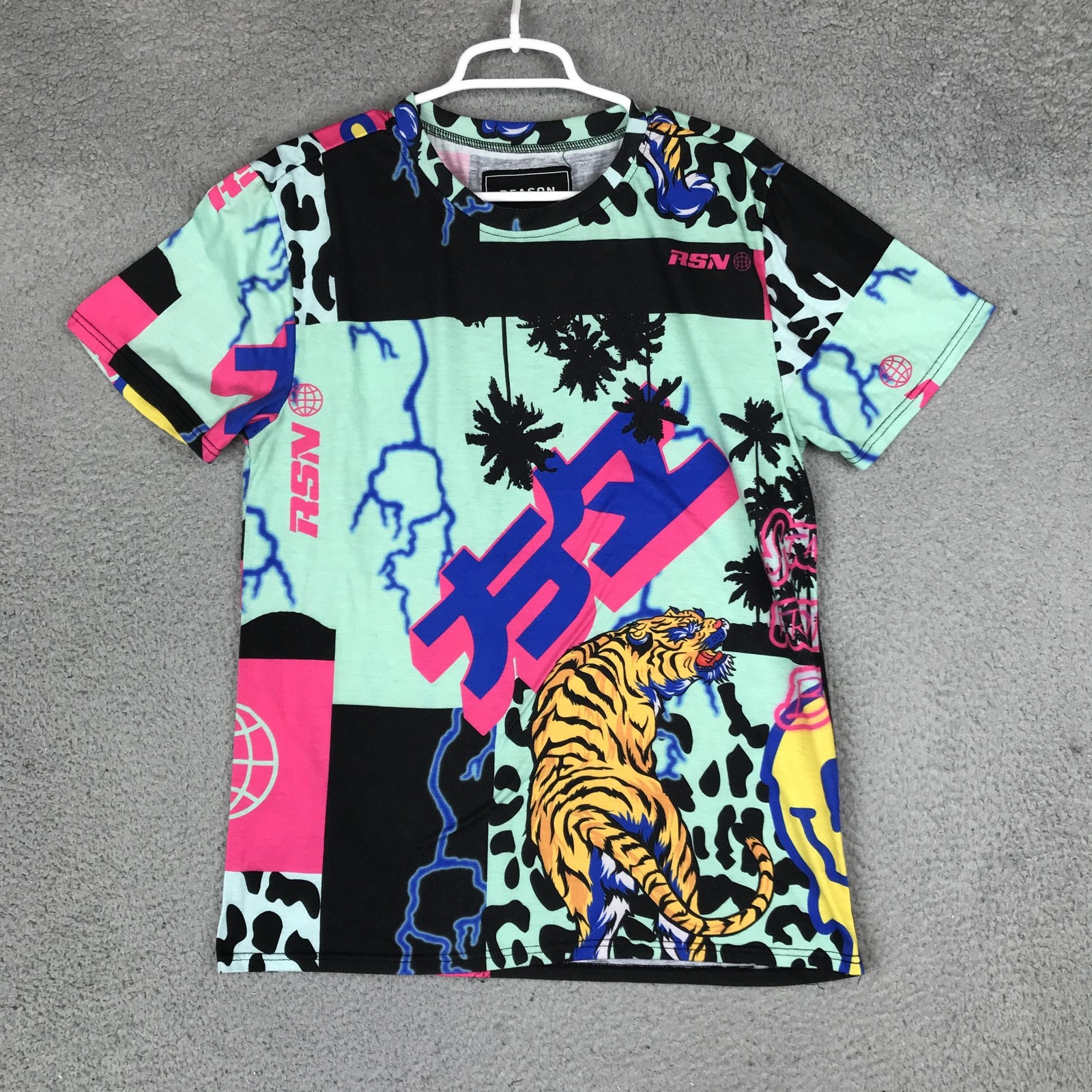Reason Shirt Mens Medium Multicolor Tiger Smiley Face Surf Graphic Tee Top gallery