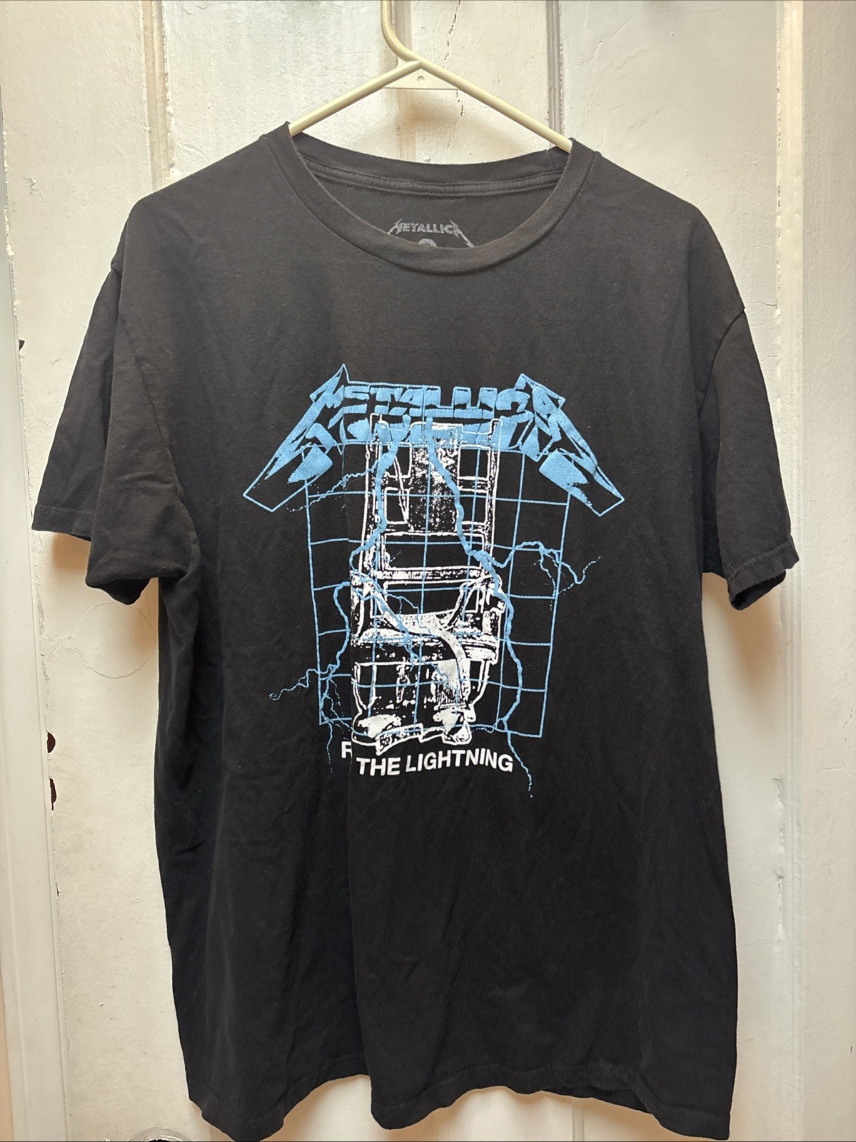 Metallica, Blue And Black Ride The Lightning Concert T-Shirt Men’s Size XL gallery
