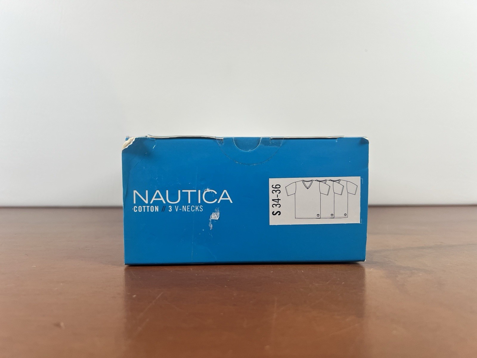 Nautica NWT Men's V- Neck T-Shirts 3-Pack White 100% Cotton Size S (34-36) gallery