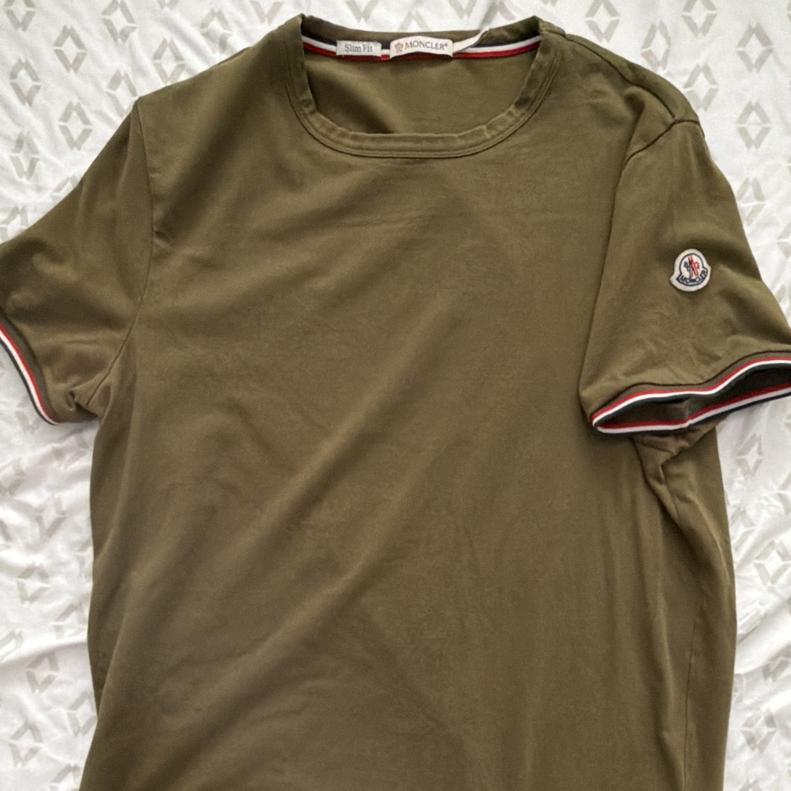 Moncler Men's Slim Fit Green Crew Neck Short Sleeve Solid T-Shirt Logo, Size M gallery