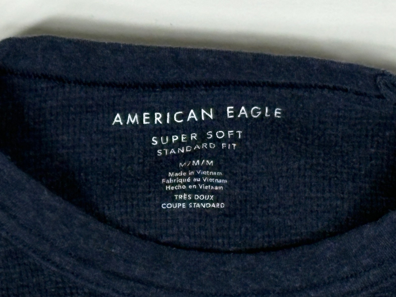 American Eagle Thermal Shirt Men Medium Navy Super Soft Waffle Knit Layer gallery