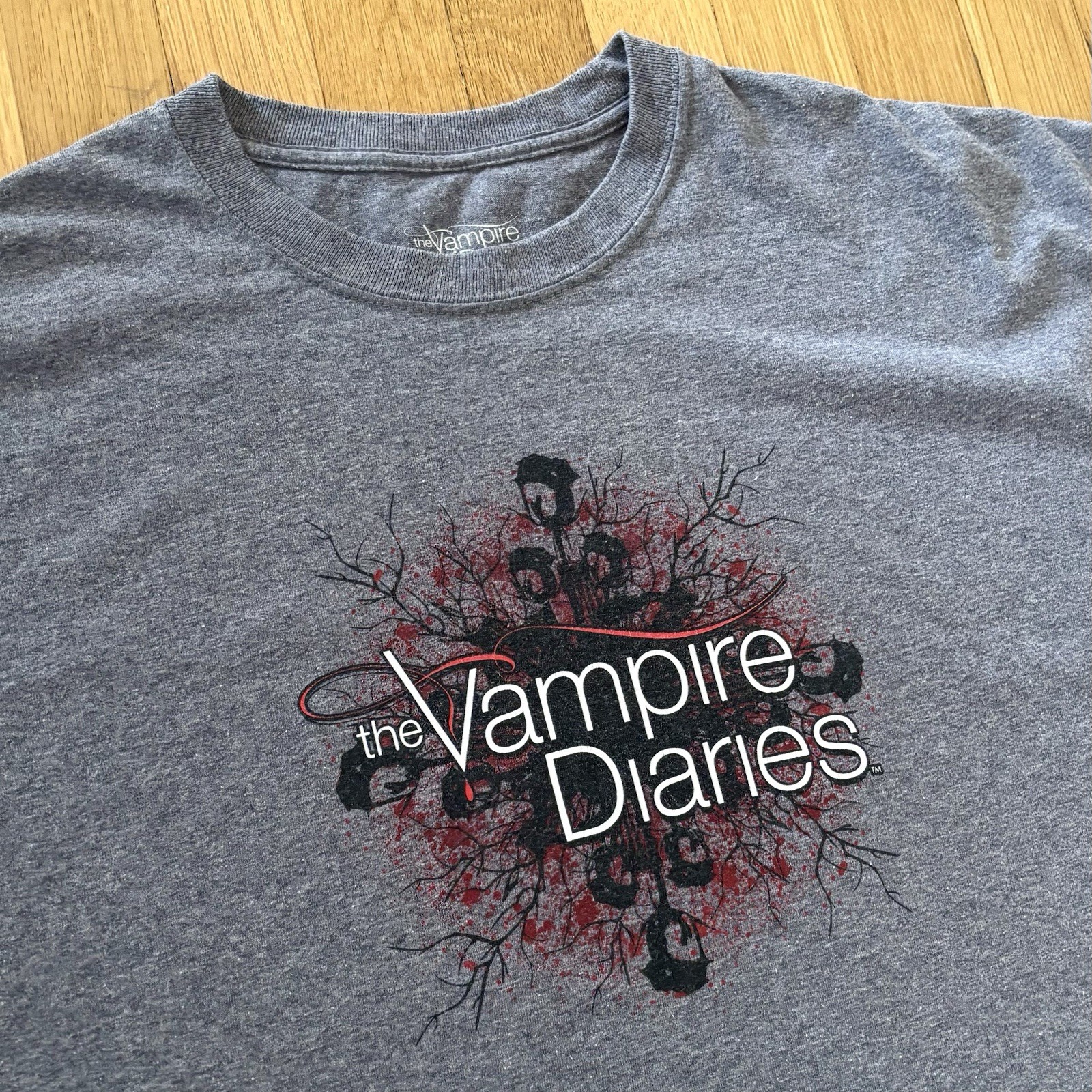 The Vampire Diaries Graphic Shirt Mens XXL Gray Y2K TV Series Rare Tee