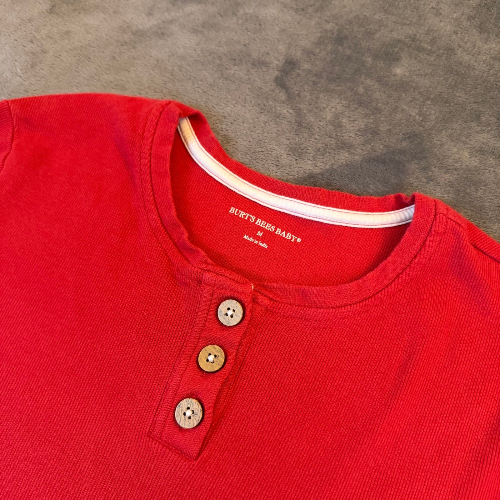 Burt’s Bees Baby Ribbed Henley Shirt Mens Medium Red Long Sleeve Cotton