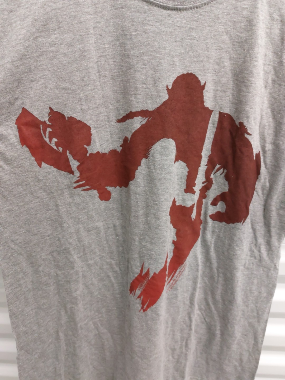 World of Warcraft Size Medium Shirt Loot Crate Polycotton Gray Blizzard gallery