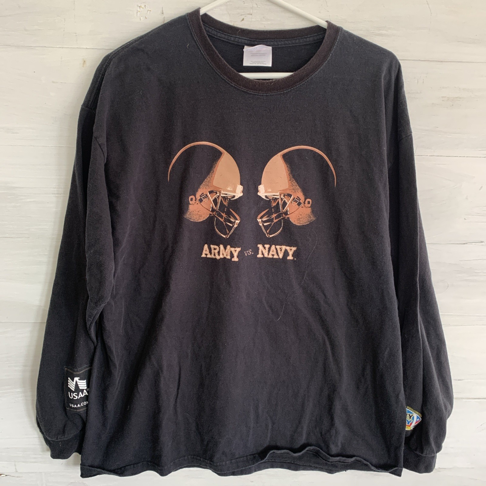 2008 Army-Navy Game Long Sleeve T-shirt Size XL Black Coloured