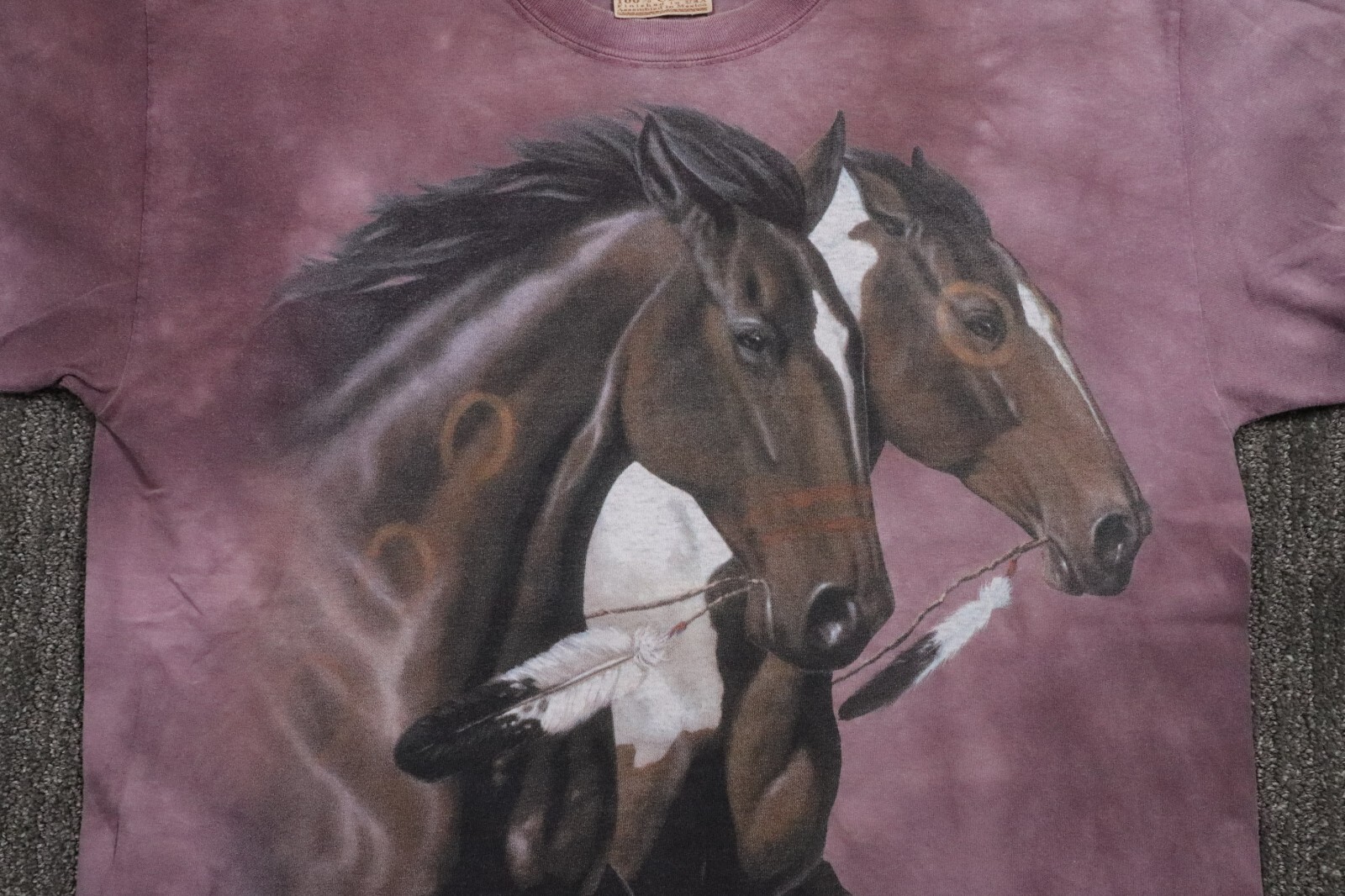 The Mountain VTG Y2K T-Shirt Horses Native American Men's Large Nature Art gallery