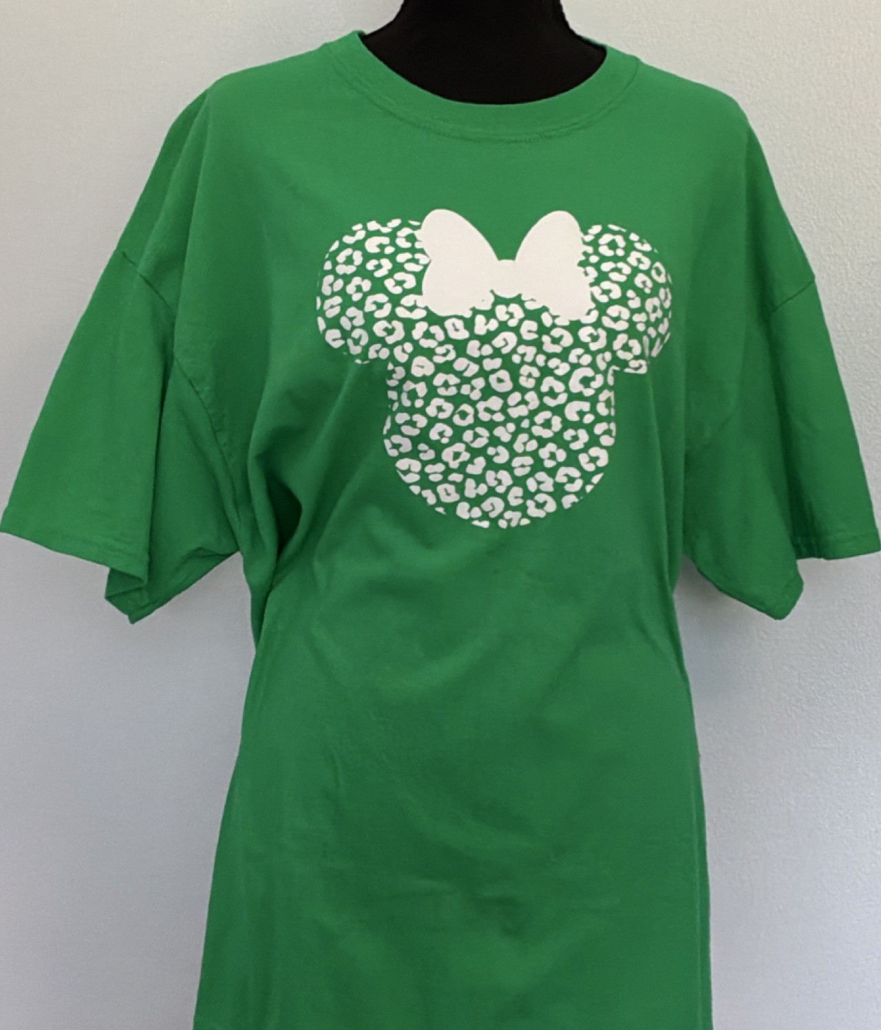 Gildan XL Green Cotton T-Shirt Minnie Mouse Graphic Print Crew Neck Short Sleeve