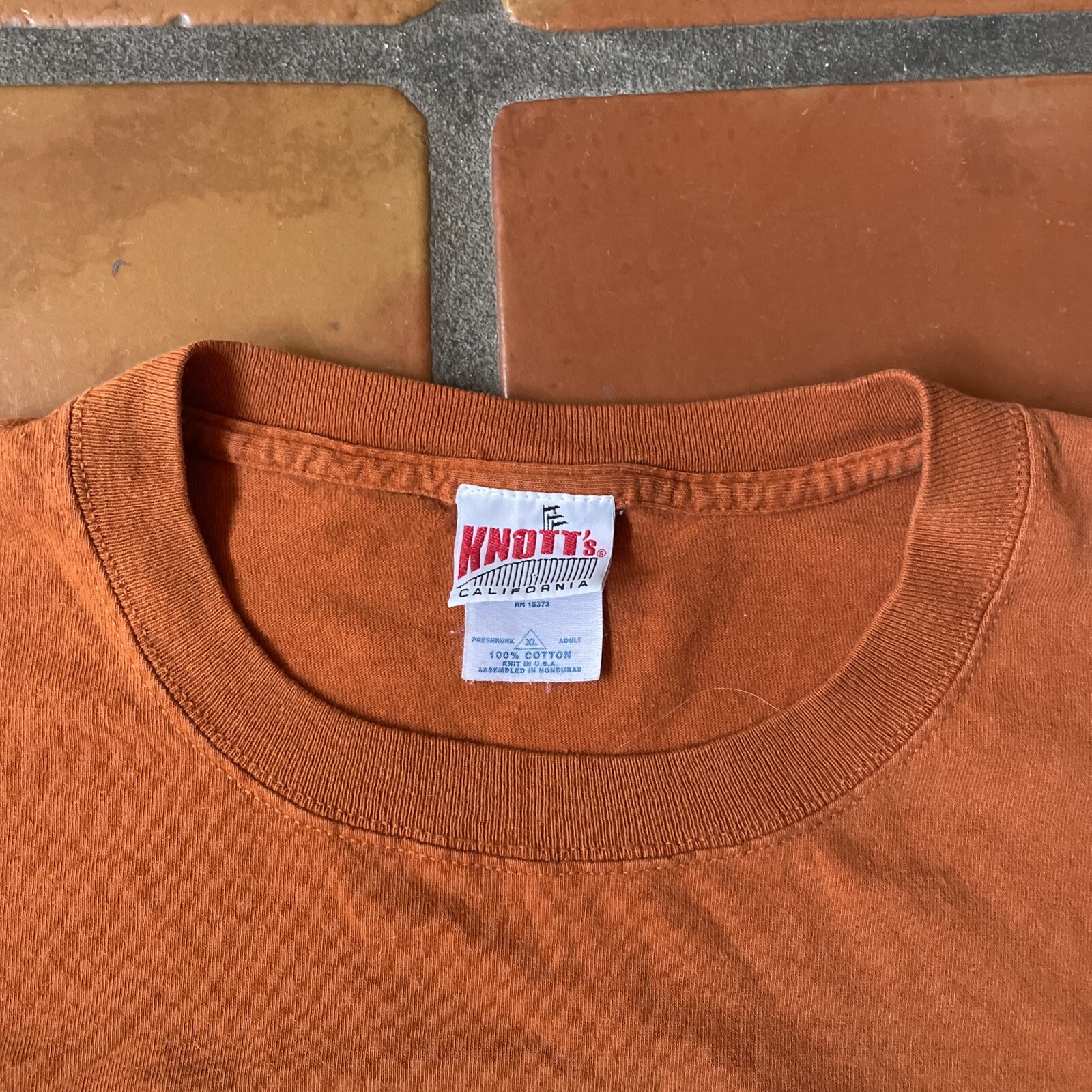 Vtg Knotts Berry Farm Ca Men’s XL Silver Bullet Burnt Orange Graphic T Shirt gallery