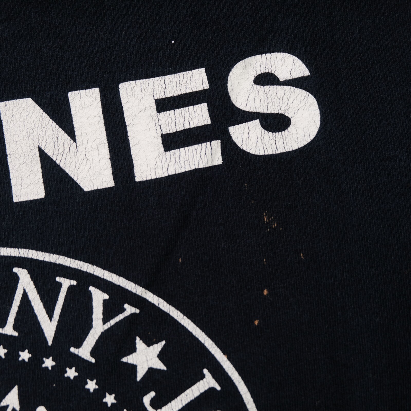 Rare VTG 1-2-3-4 The Ramones Johnny Joey Dee Dee Tommy 1999 Seal T Shirt 90s M gallery