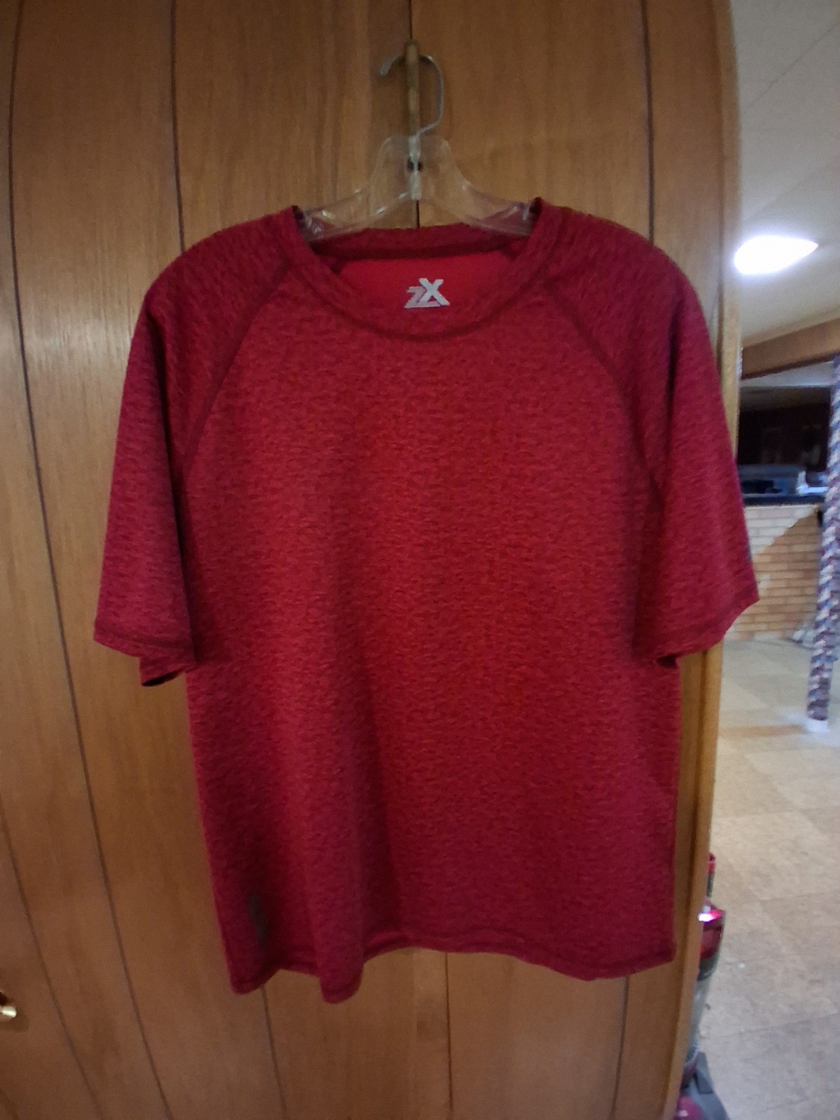 ZEROXPOSUR Sporty/Athletic Short Sleeve Tee Shirt! Stretchable! Size Large gallery