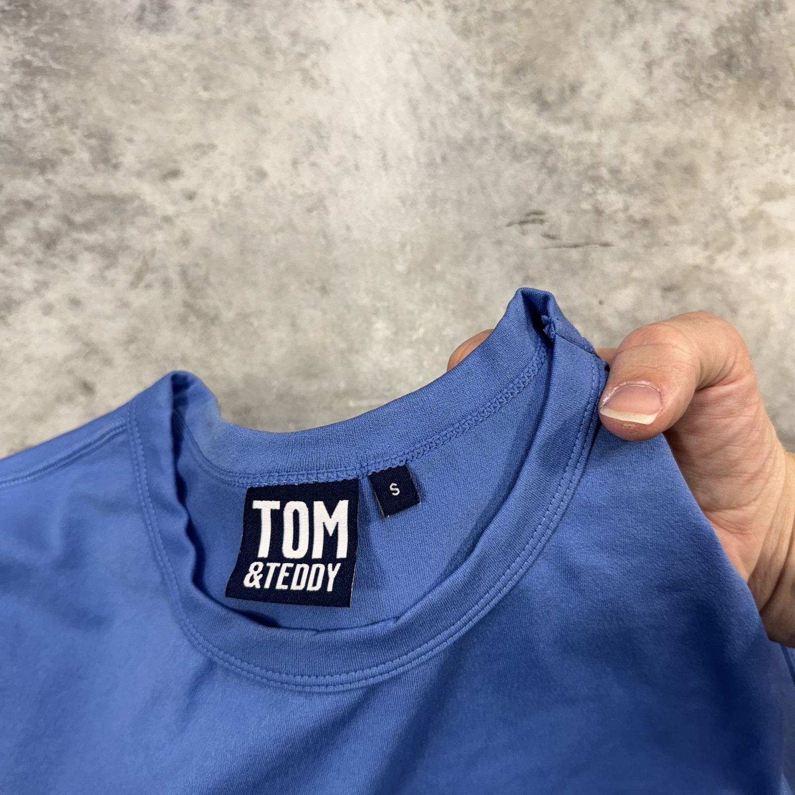Tom & Teddy Shirt Mens Small Performance Crewneck Tee Soft Lightweight Summer gallery