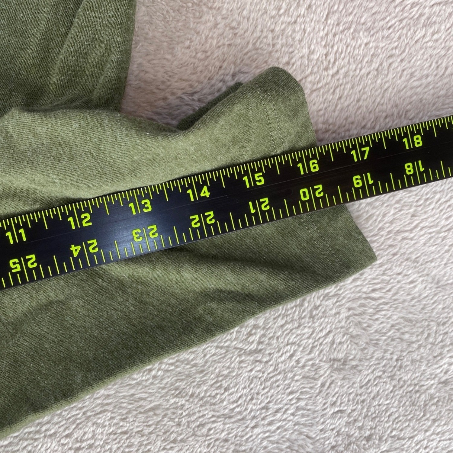 Eddie Bauer Men's Lounge T-Shirt Medium Green Short Sleeve Crewneck Casual Tee gallery