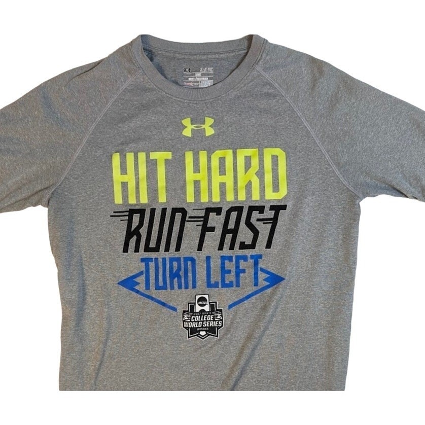 Under Armour Loose 2017 Men’s Baseball College World Series T-Shirt Size Small