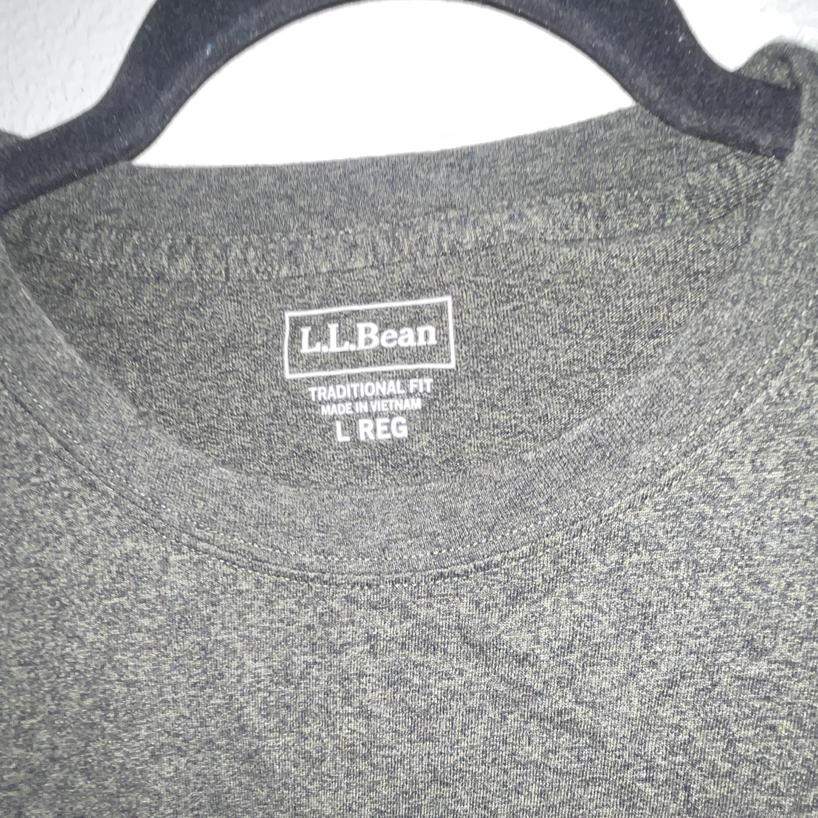 L.L.Bean Traditional Fit Men's L Regular Gray Solid Crew Neck Short Sleeve Tee gallery
