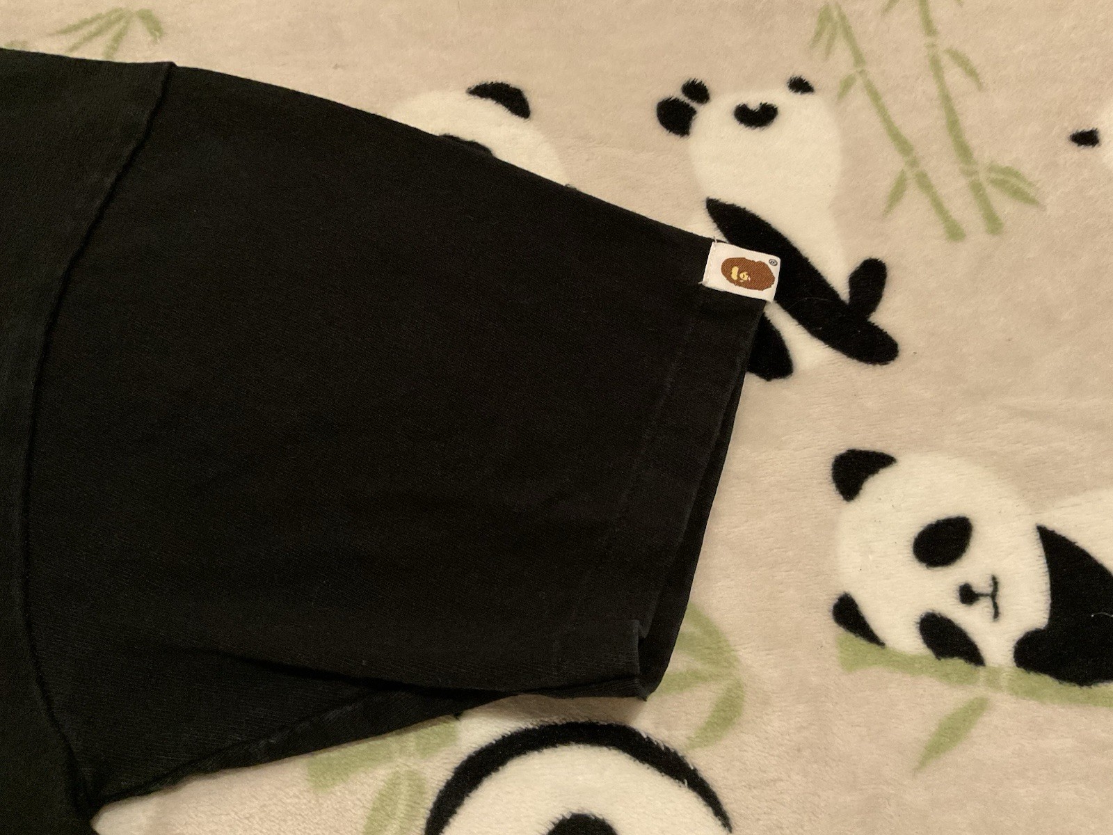 Bape Baby Milo Men’s Small Black T-Shirt Graphic Tee gallery