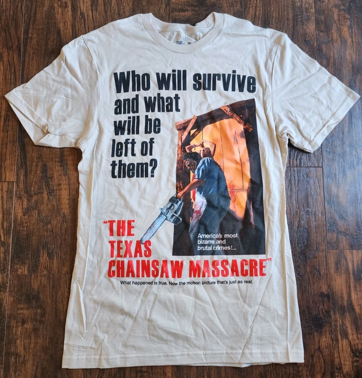 Hot Topic Authentic THE TEXAS CHAINSAW MASSACRE T-Shirt Men's Size Small, NEW!! gallery