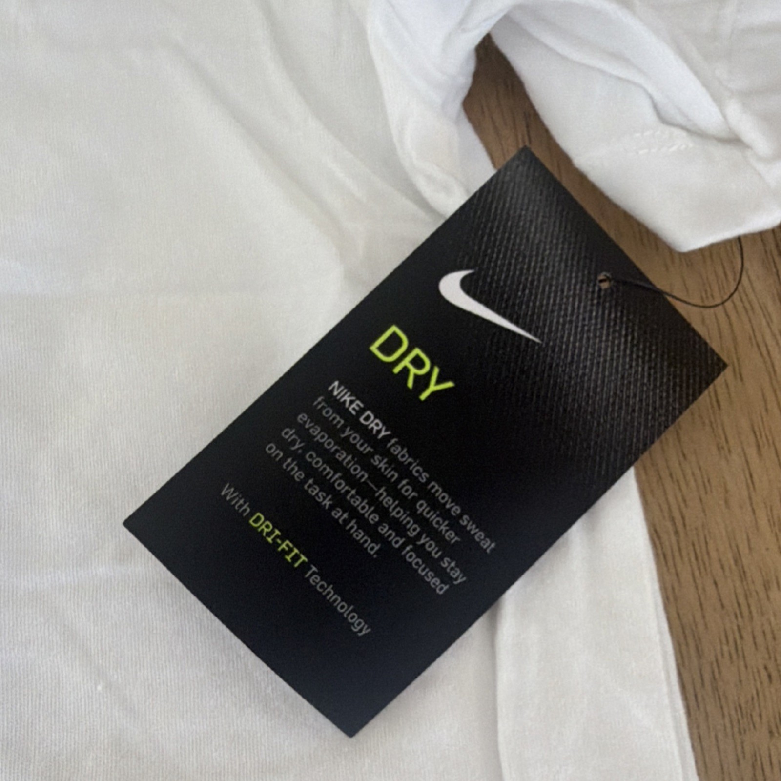 Nike Dri-FIT Men's White T-Shirt L gallery
